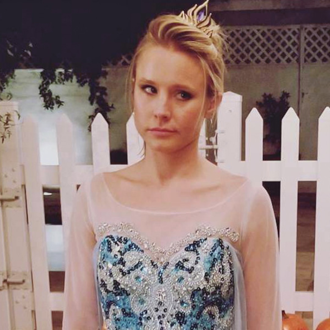 Kristen Bell Makes Halloween Magic by Dressing as Frozen's Elsa - E